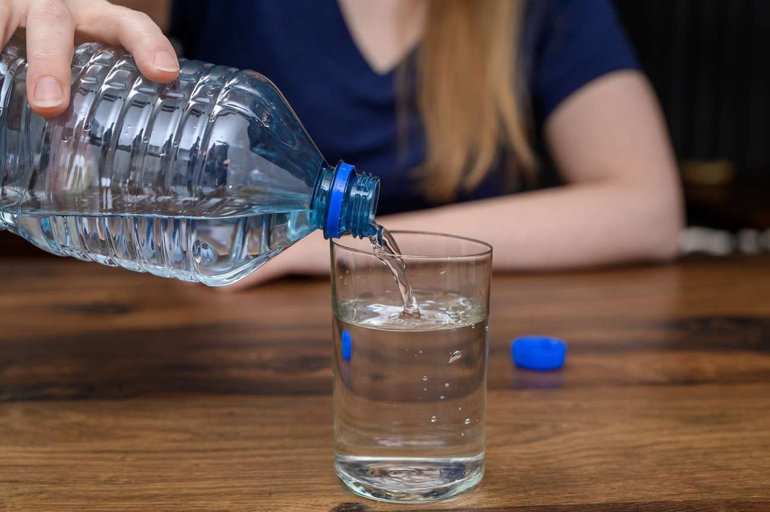 A BEBER AGUA: esto es lo que le pasa a tu organismo si no ingieres suficiente líquido