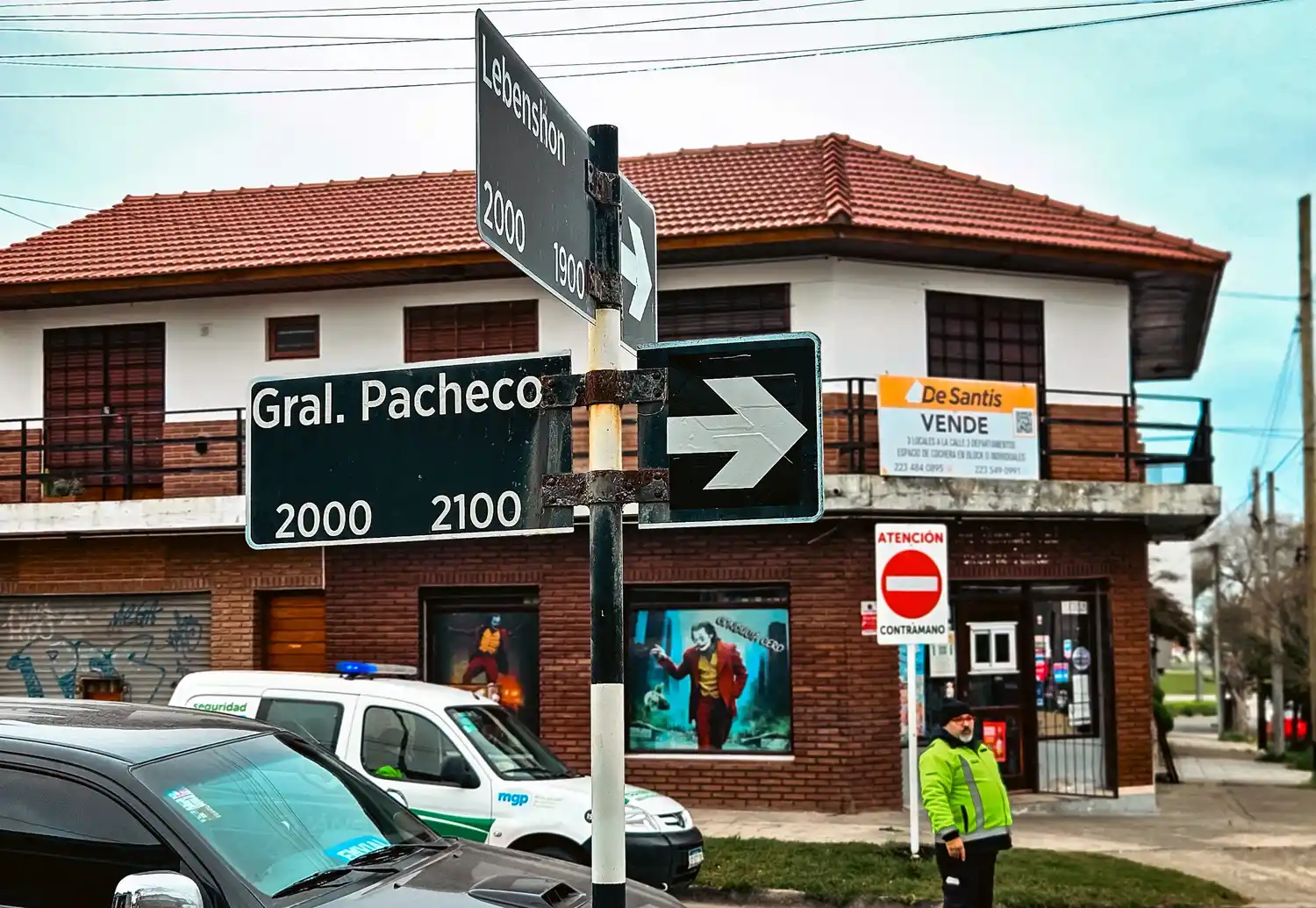 El cambio de sentido de esta calle también genera cambios en parte del recorrido de la línea 523.