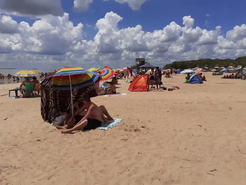 El domingo la temperatura llegó casi a 40° y, tras otro día de calor, pronostican lluvias para el martes