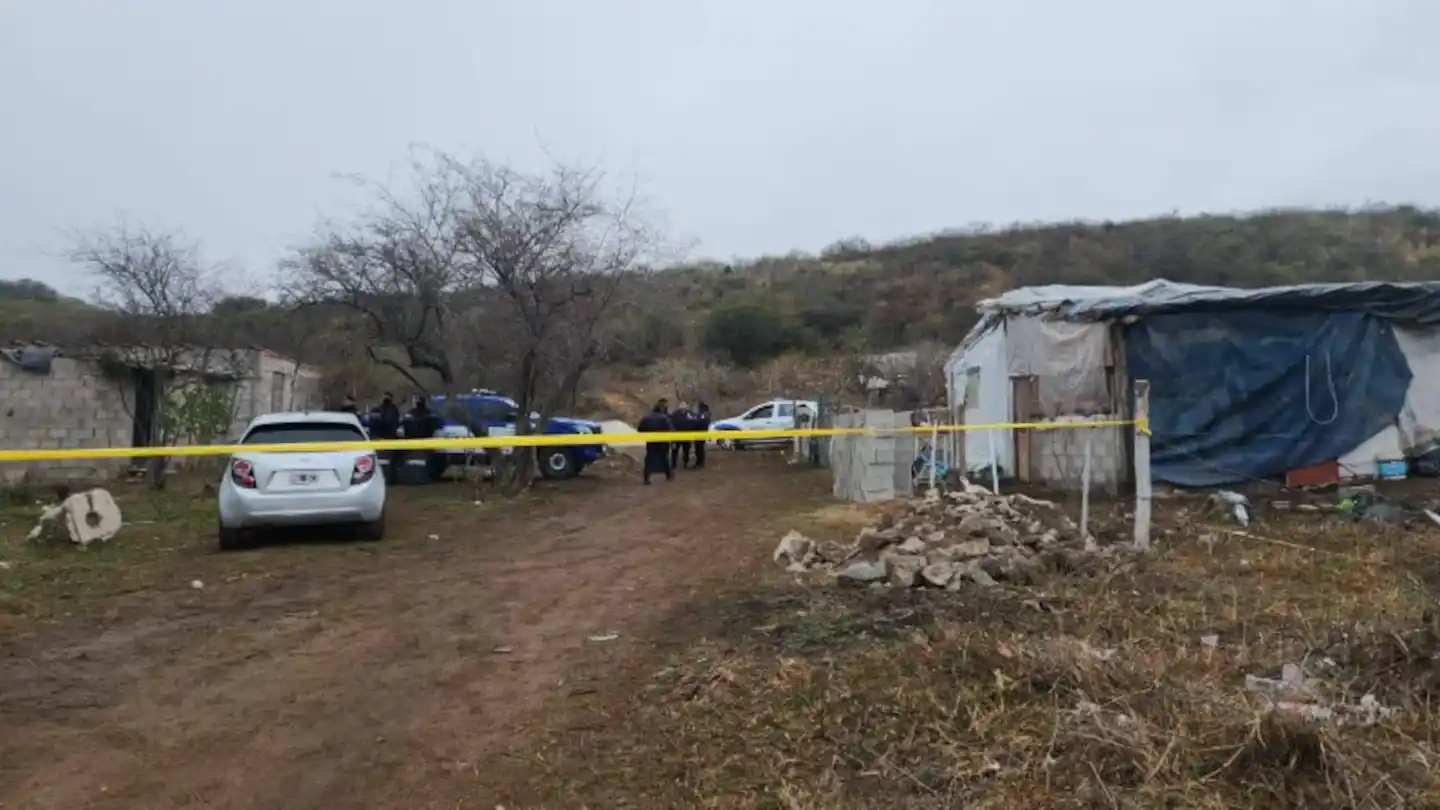 El caserío donde vivían las nenas y murieron por el incendio. (Foto: el doce)