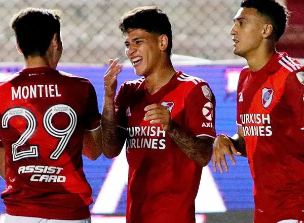 River goleó 6 a 2 a Nacional en Montevideo