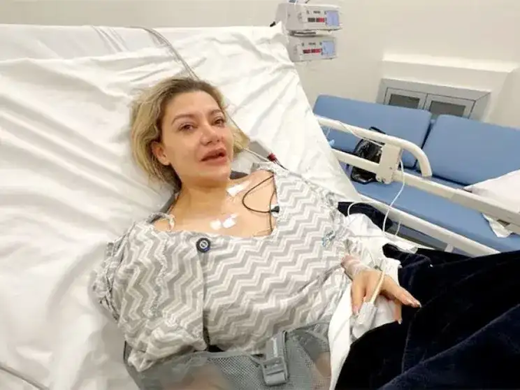 Beller fue atacada el pasado 17 de agosto cuando salía del establecimiento. Según la reconstrucción inicial, dos hombres que vestían como repartidores de comida se acercaron y efectuaron varios disparos.