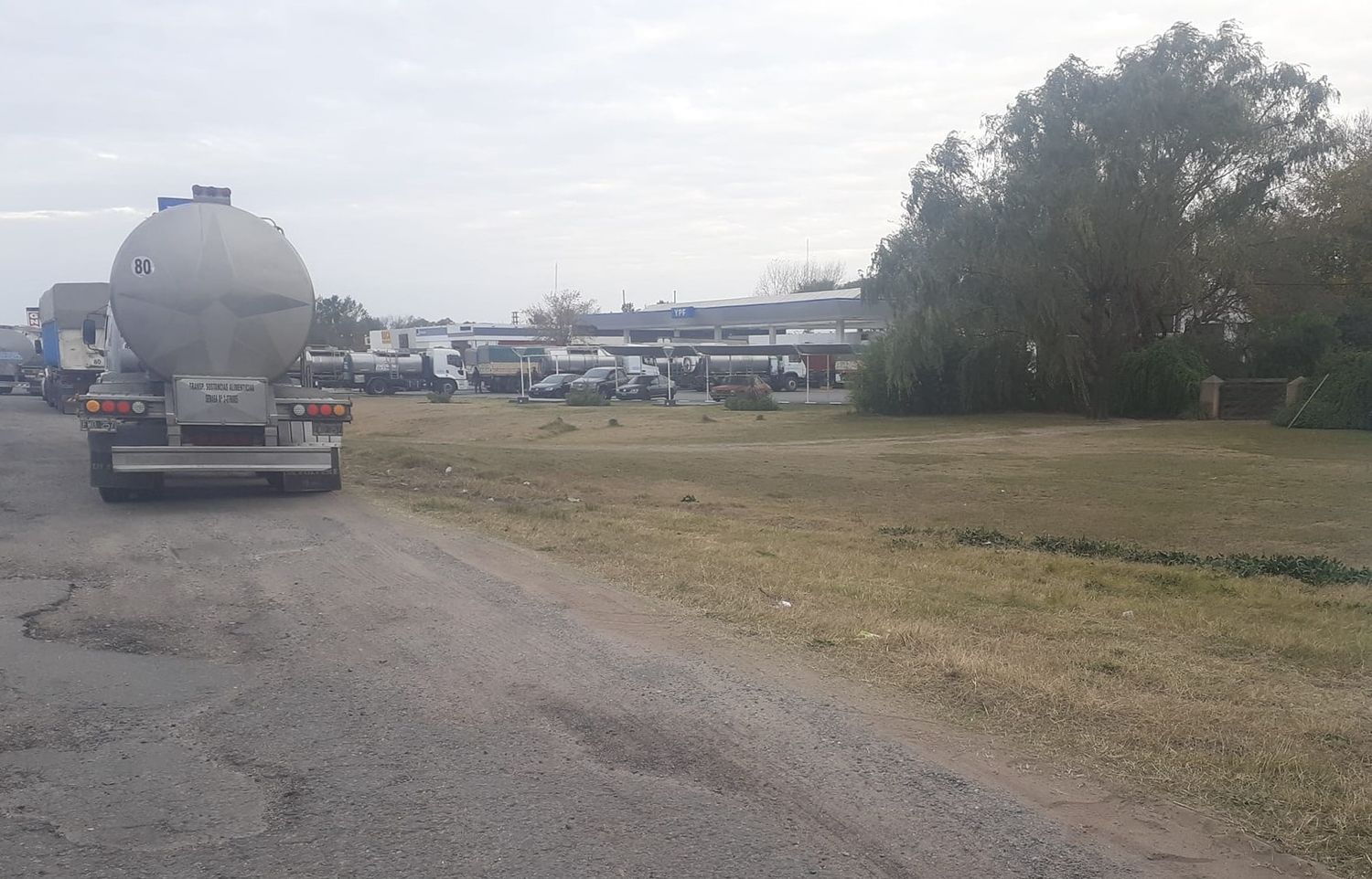 Transportistas denuncian desabastecimiento de gas-oil en más de la mitad del país