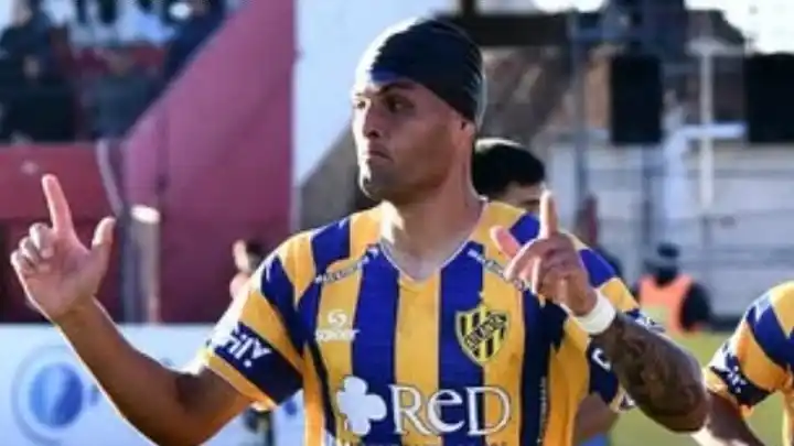 Echeverría anotó cerca del final en Mendoza.