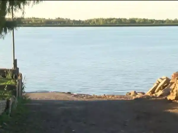 Hallaron dos cuerpos en el río Paraná en plena búsqueda de tres pescadores desaparecidos