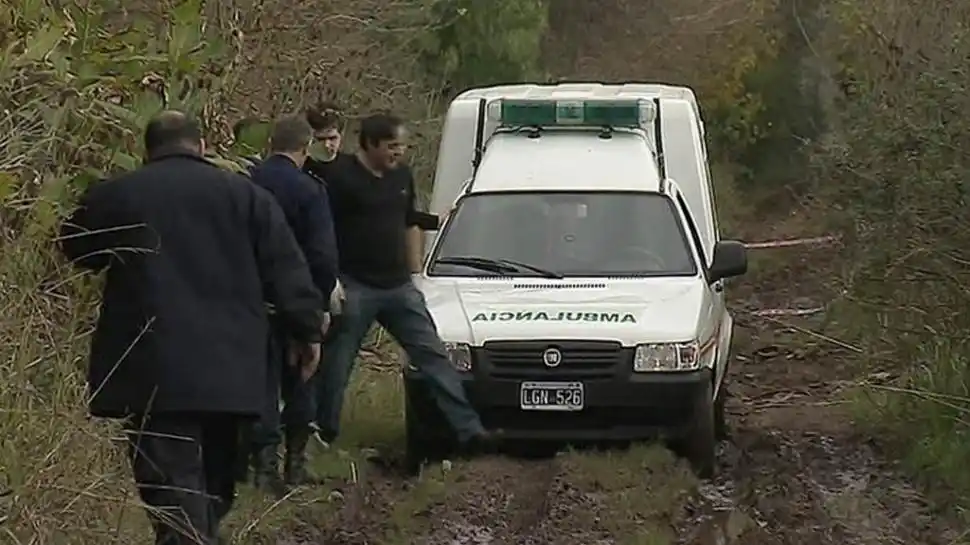 Encuentran el cadáver de una mujer y a su lado un bebé con vida