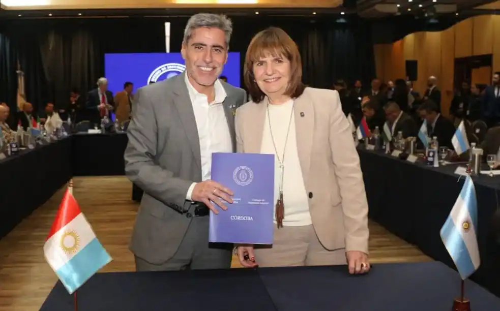 Quinteros acompañó a Bullrich en el Consejo de Seguridad Interior
