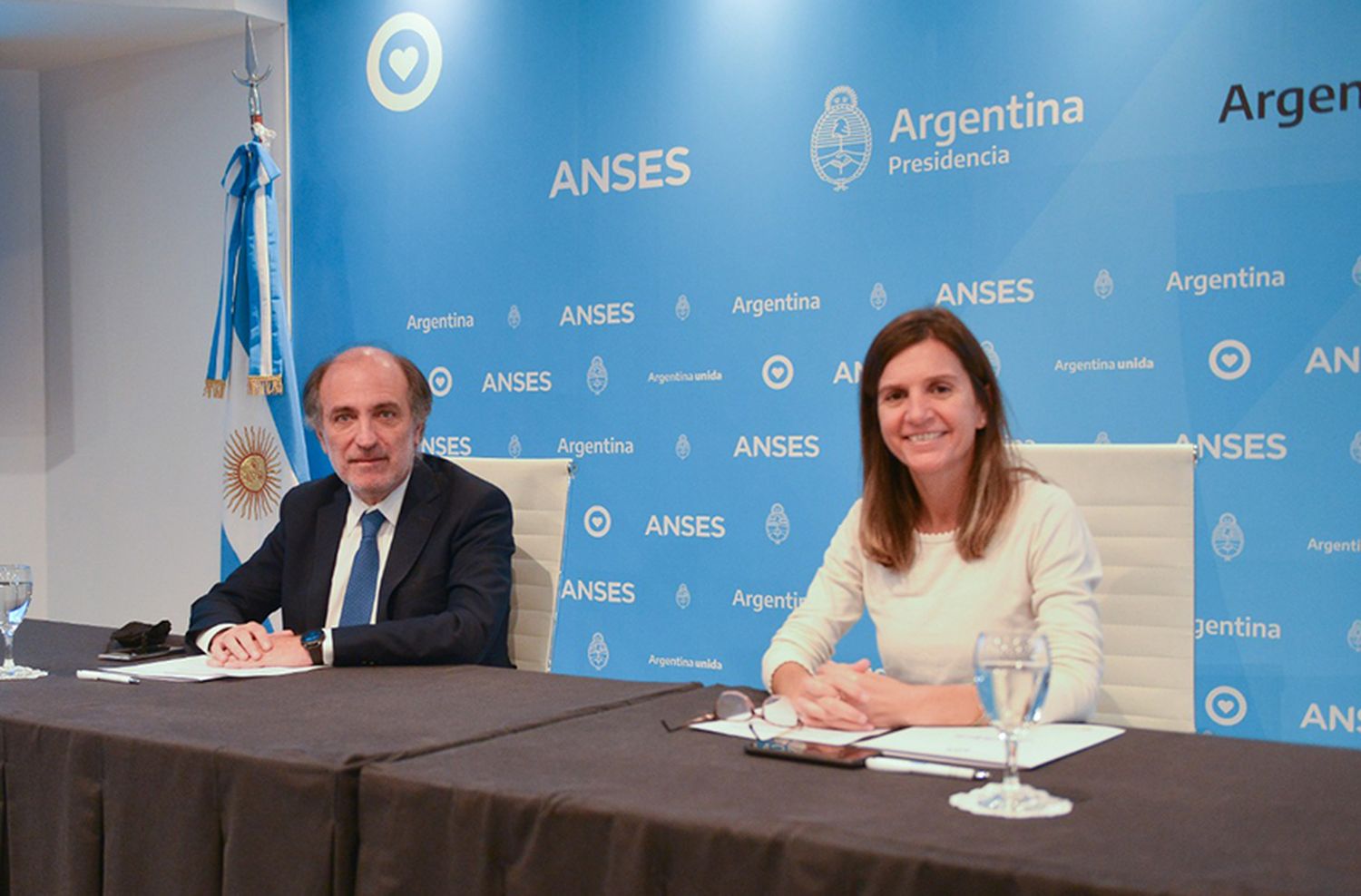 Raverta destacó la decisión del Banco Nación de no pedir más la Fe de Vida