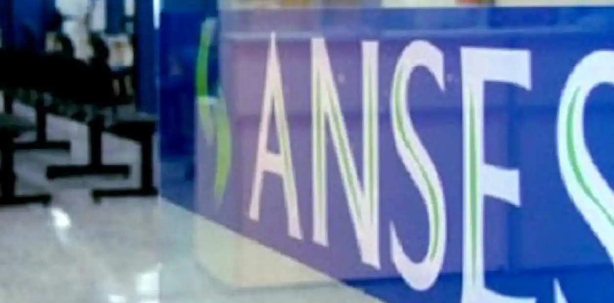 Jubilados y beneficiarios de AUH colapsaron el sistema de Anses buscando sacar un crédito