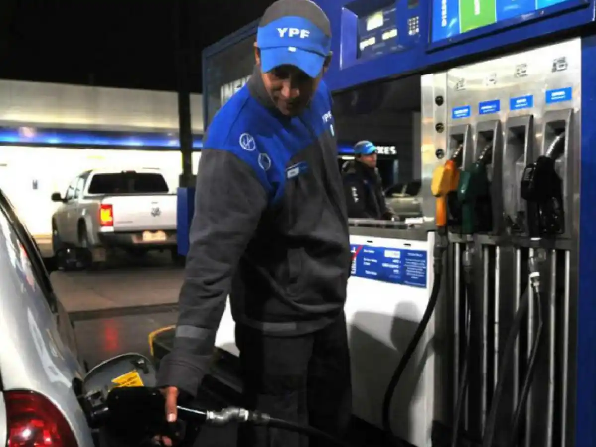 YPF, por el momento, no aumenta sus combustibles 