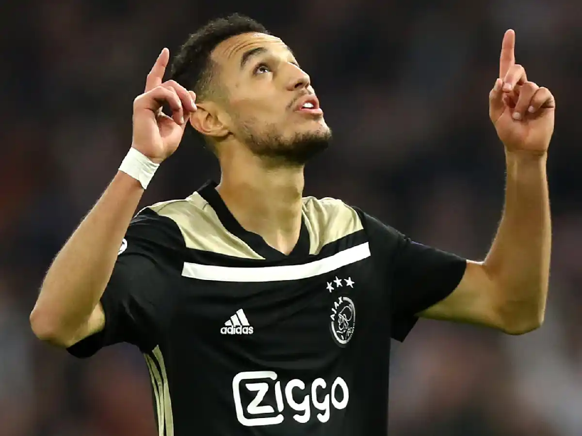Jugador musulmán del Ajax cumplirá con el ayudo del Ramadán 