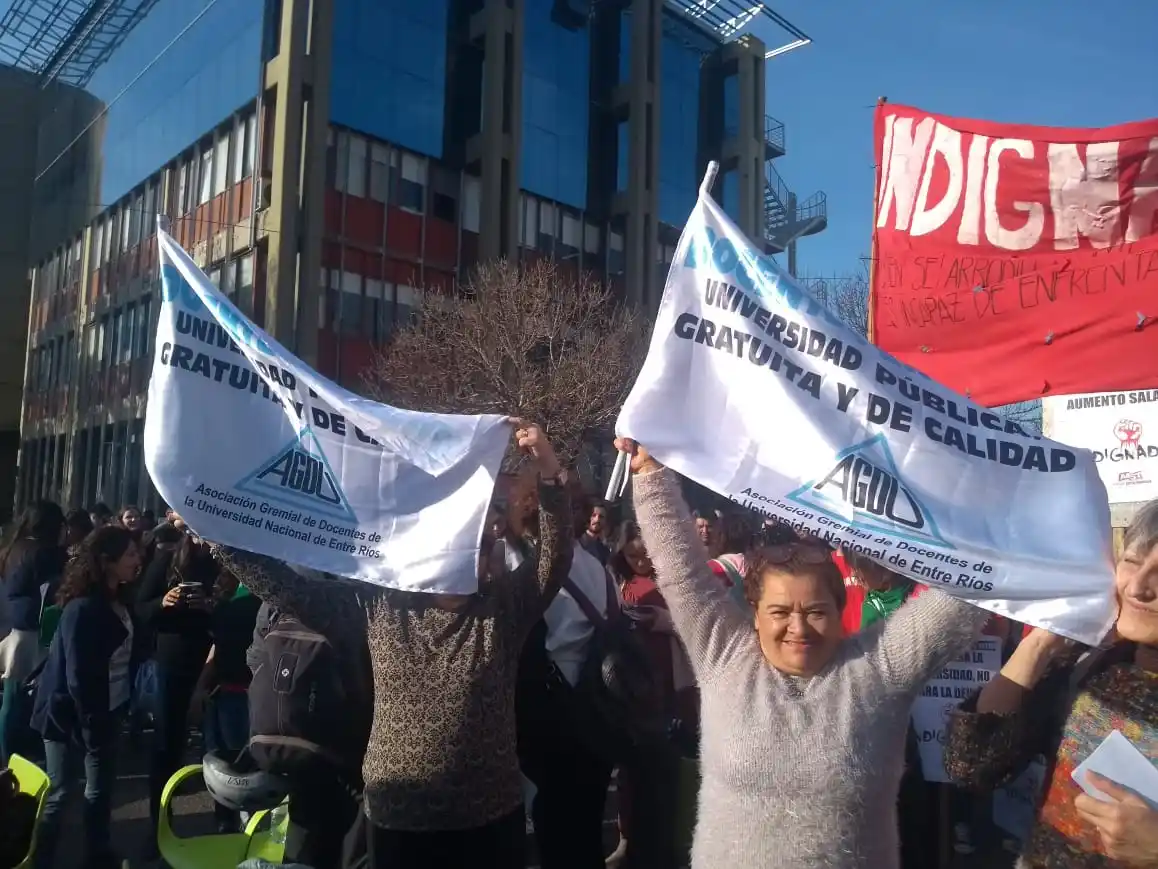 Docentes universitarios se concentrarán el lunes a la espera definiciones salariales