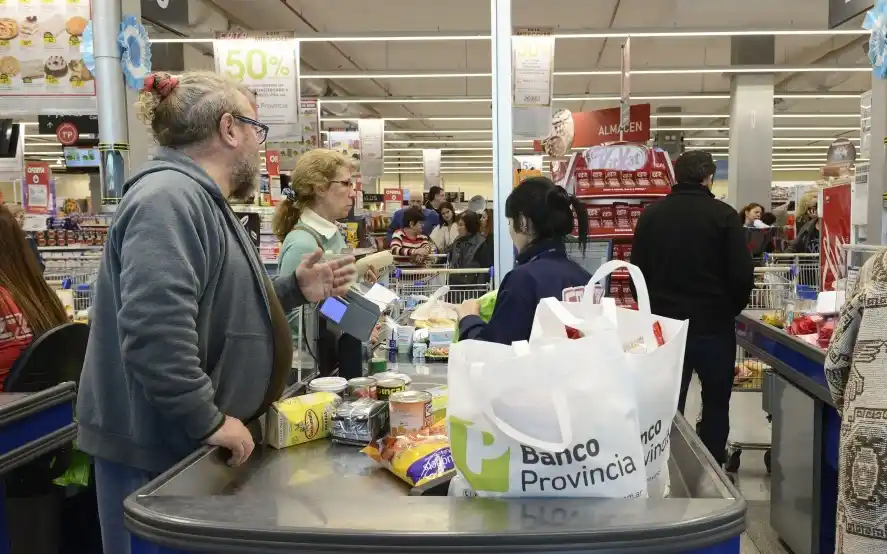 Nuevo supermiércoles con descuentos del 50% con tarjetas de crédito y débito de Banco Provincia