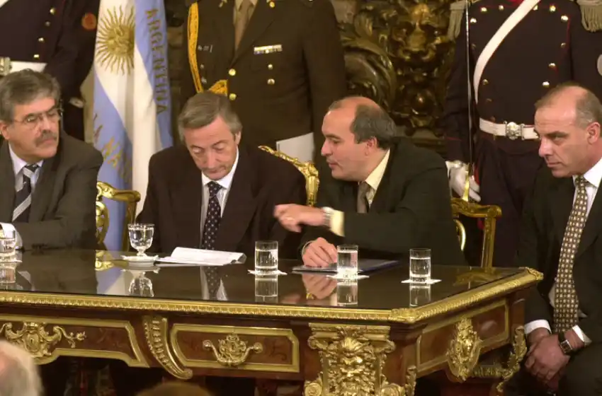 "El dormitorio de los Kirchner estaba repleto de bolsos con dinero"