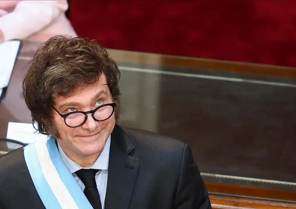 Milei redobló críticas a empresarios en medio del conflicto por el cierre de Fate