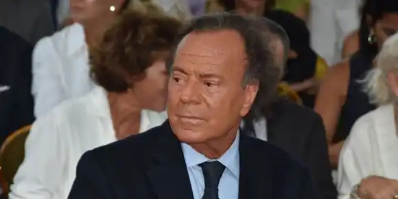 ¡España está preocupada por la salud de Julio Iglesias!