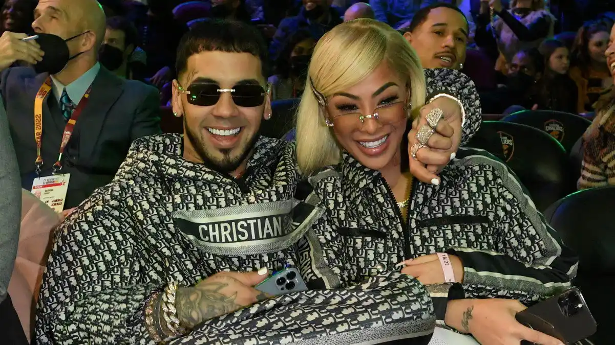 ¿Por Tekashi? Yailín pide a Anuel que firme el divorcio