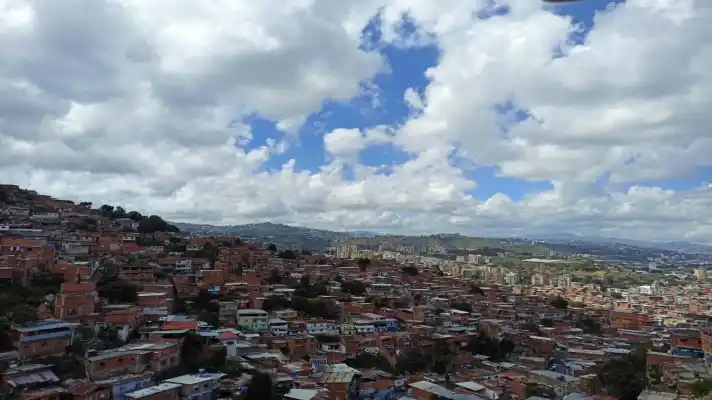 Barrio la 37 de Petare: pobreza y bondad entre cuatro paredes