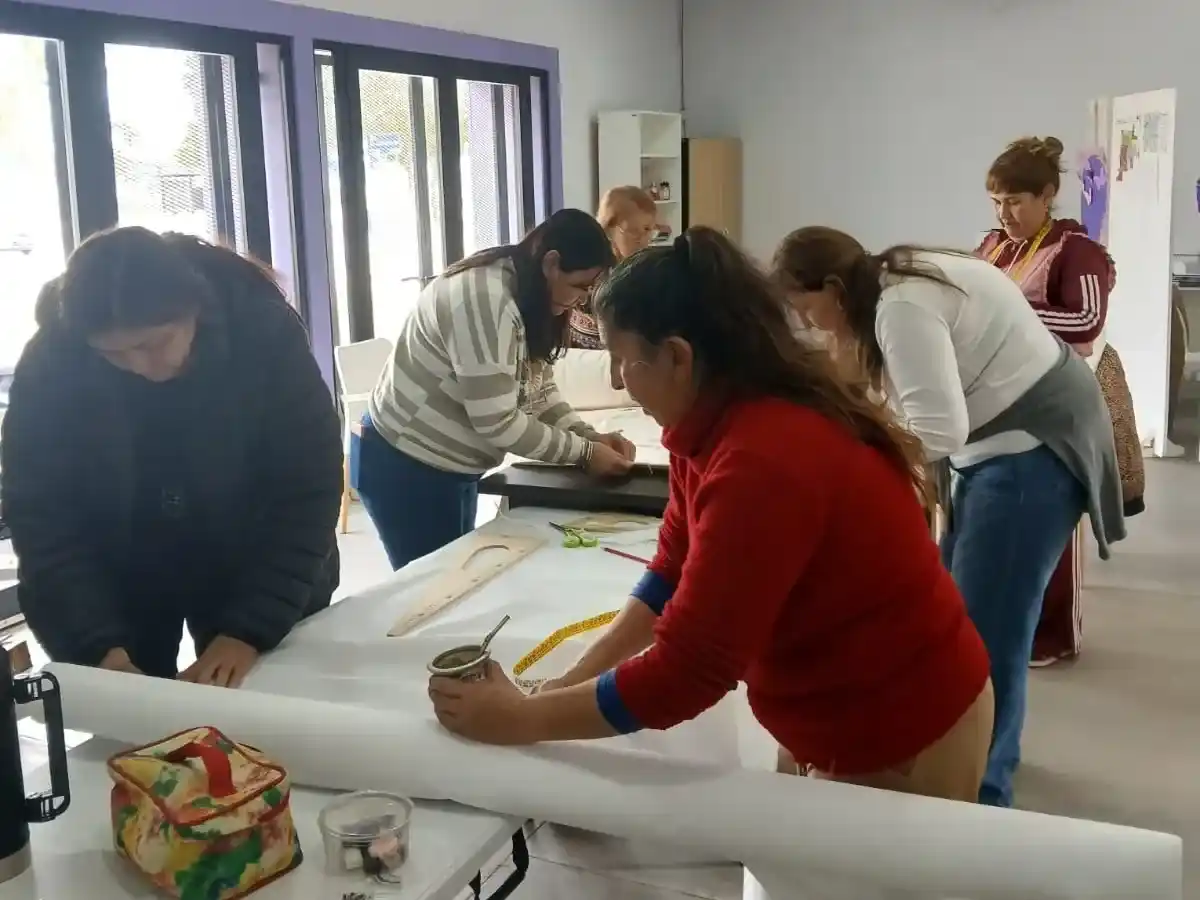 El Punto Violeta consolida espacios de acompañamiento y contención para mujeres