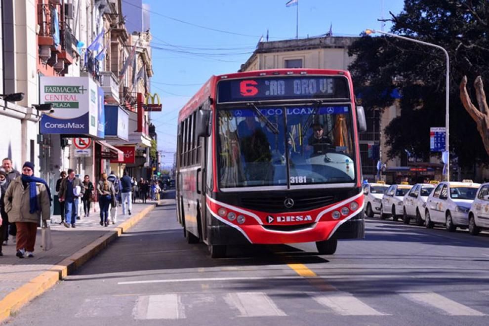 Paraná: desde este miércoles rige el aumento del boleto de colectivo