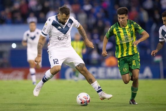 Vélez despertó a tiempo