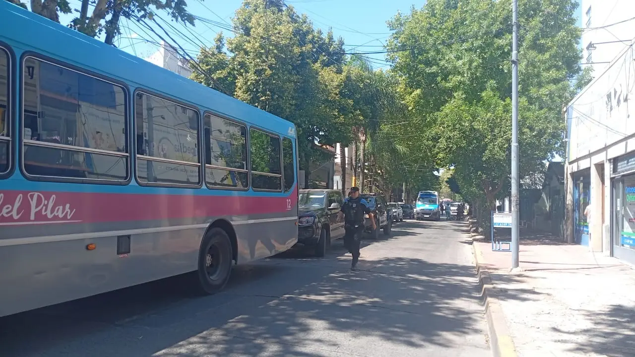 El accidente se registró en el centro de Pilar.