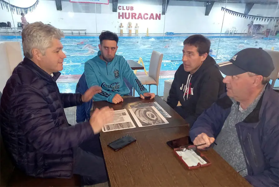 Mauro Velázquez culmina su campaña en reunión con el Círculo de Periodistas Deportivos