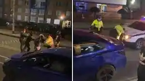 Policía coge a golpes a ciudadano y lo estrella contra la patrulla