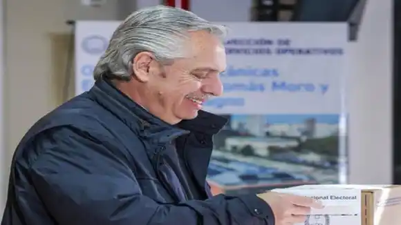 ELECCIONES EN ARGENTINA: Alberto Fernández pide respetar y «cuidar mucho la democracia»
