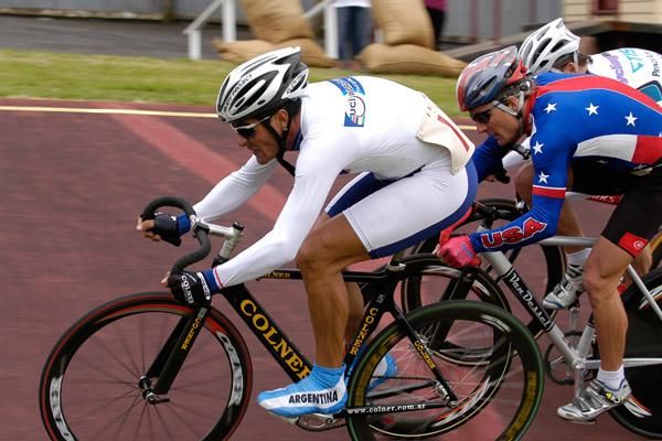 Ciclista de "Doble Bragado" internado en coma farmacológico