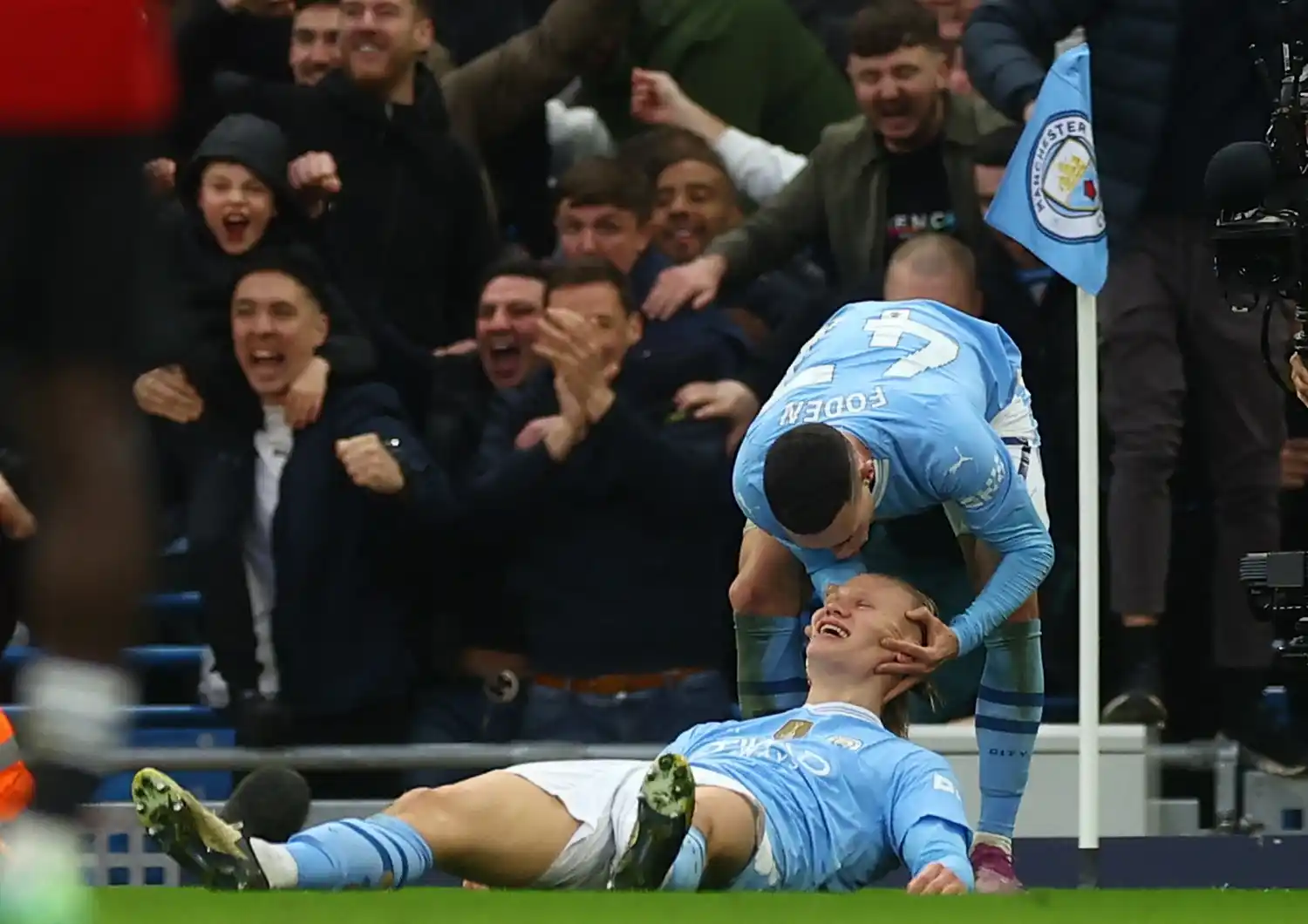 El clásico de Manchester quedó en manos del City