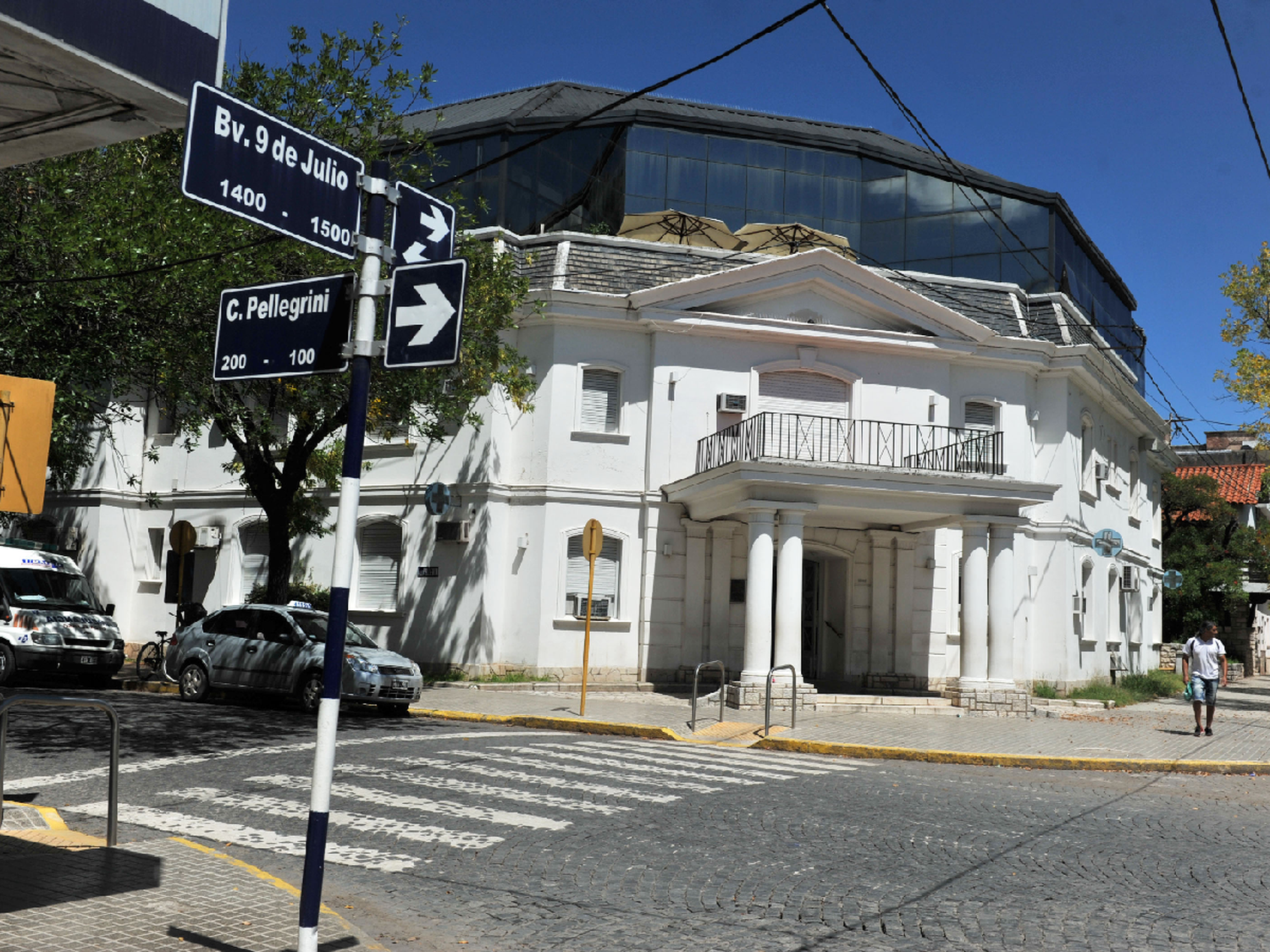 La Justicia le ordenó a una clínica privada apagar una máquina de oxígeno en plena pandemia