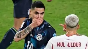 Almirón fue expulsado ante Turquía.