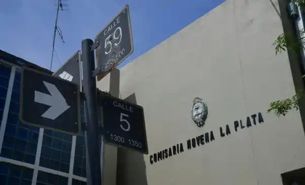 Un vehículo de la Municipalidad de Chascomús fue robado en la ciudad de La Plata