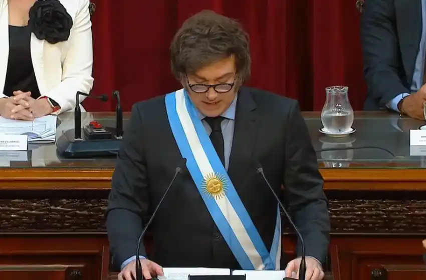 Milei presenta el Presupuesto 2026 en cadena nacional.