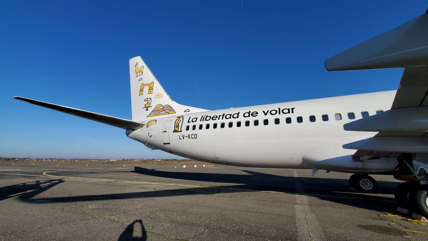 El nuevo Boeing 737-800 de Flybondi inició sus operaciones regulares