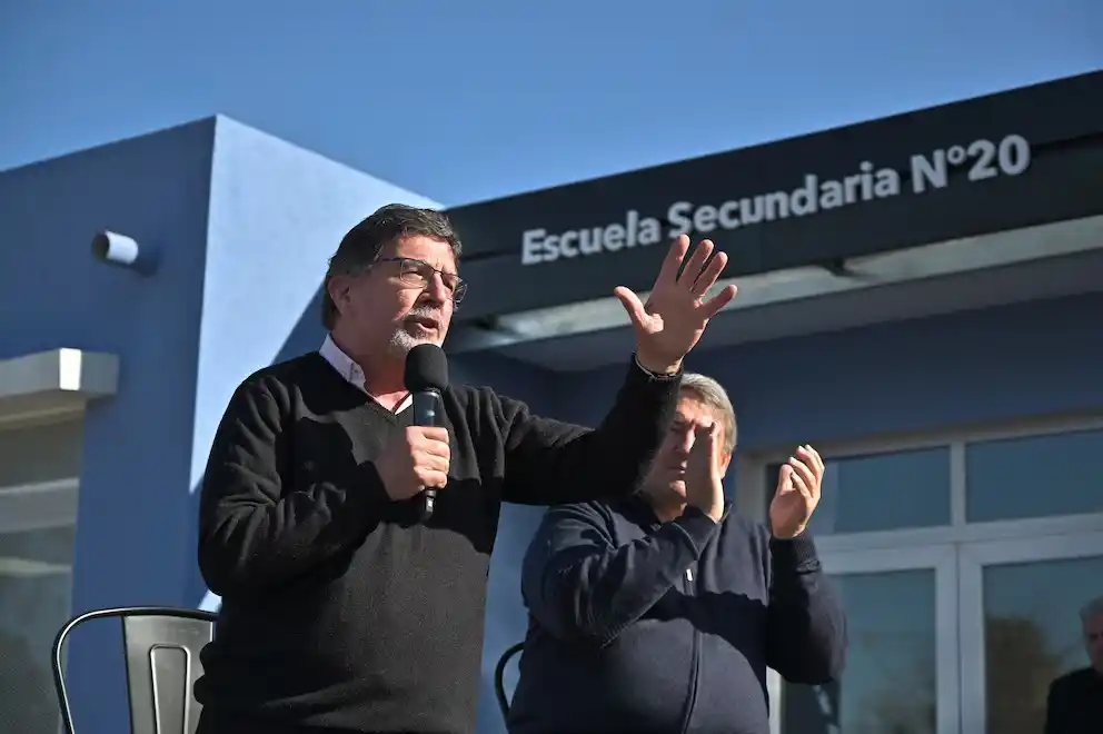 Sorpresiva renuncia de Alberto Sileoni.