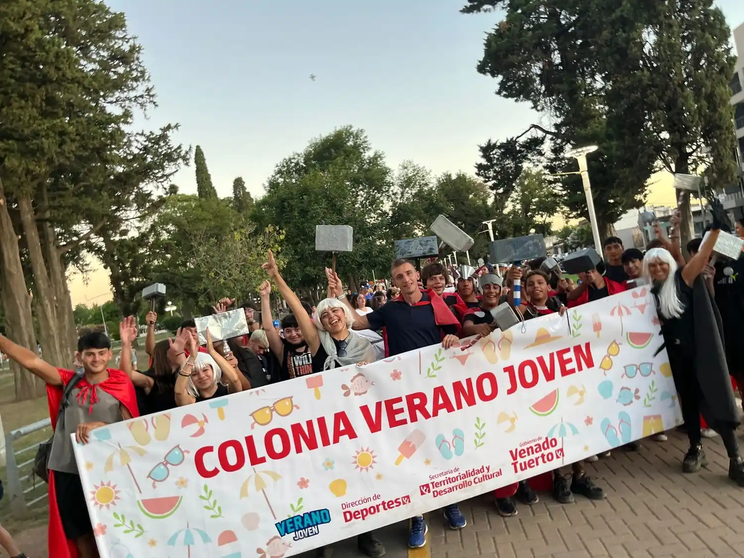 Una multitud disfrutó de una jornada festiva en el Parque Municipal General Belgrano.