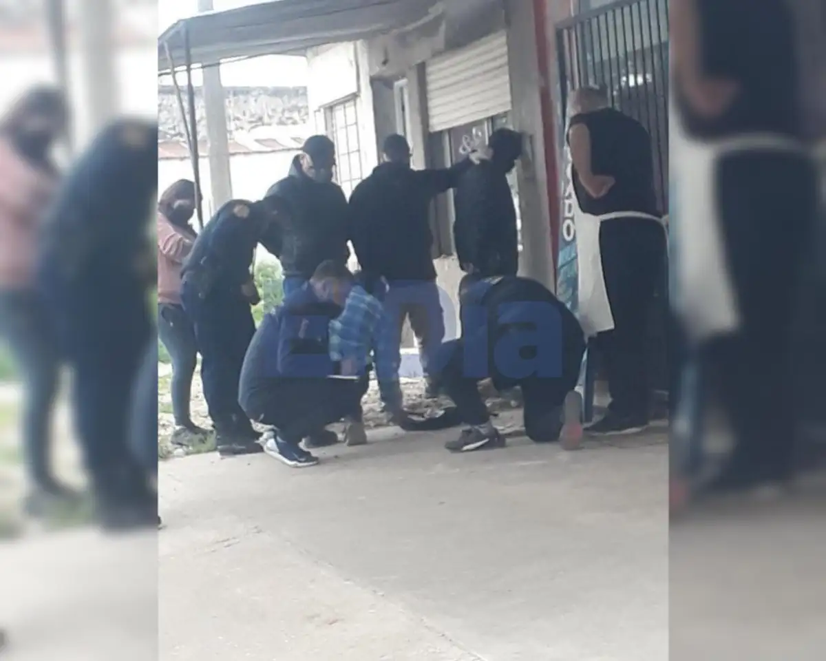 Robo millonario y de película en Larroque: maniataron a 2 mujeres y les llevaron 40.000 dólares