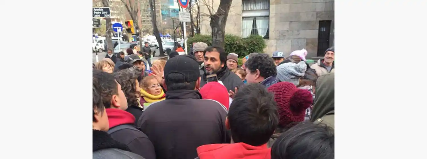 El Municipio se comprometió a "reorganizar" la feria de Plaza Rocha