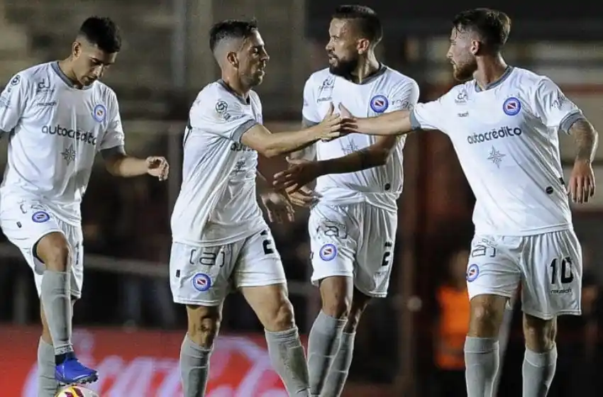 Gabriel Hauche es nuevo jugador de Aldosivi