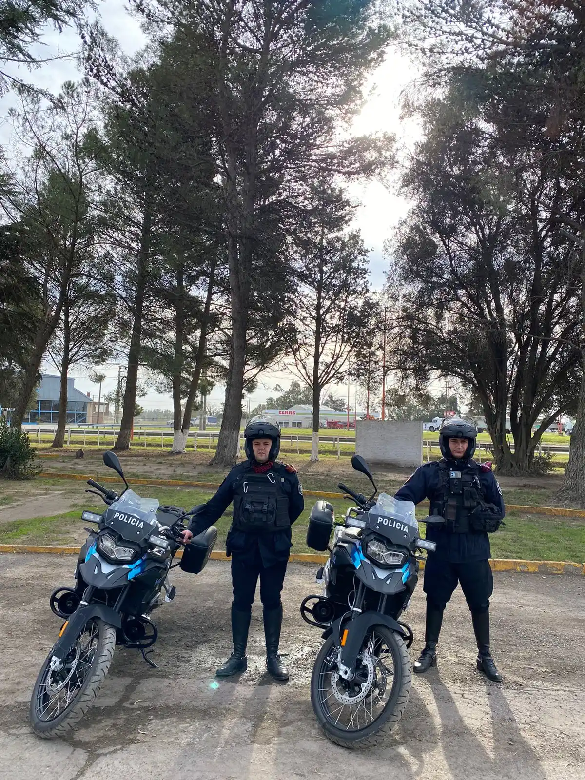 El cuerpo de Caballería recibió dos motos 0 km