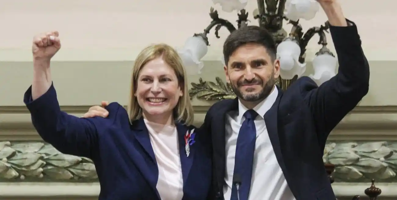 Maximiliano Pullaro junto a Gisela Scaglia. La fórmula ganadora en Santa Fe en 2023.