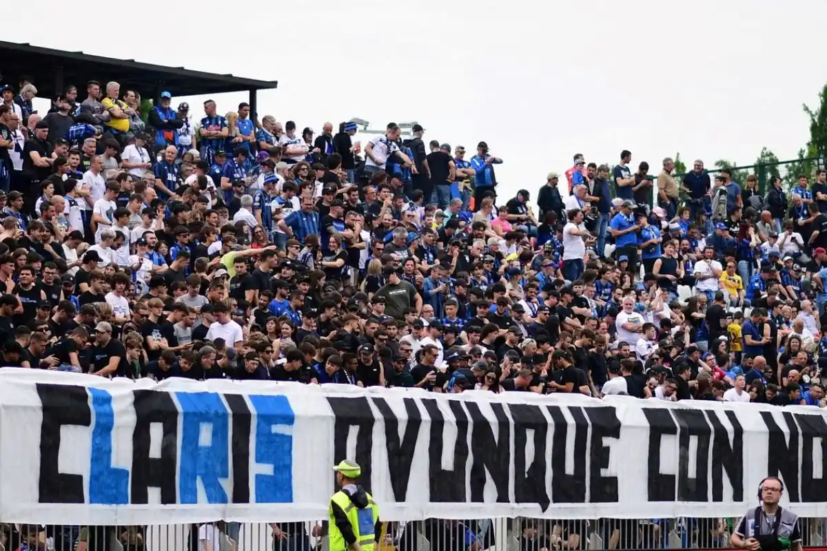 El presunto agresor, de 19 años, fue detenido por la policía italiana.