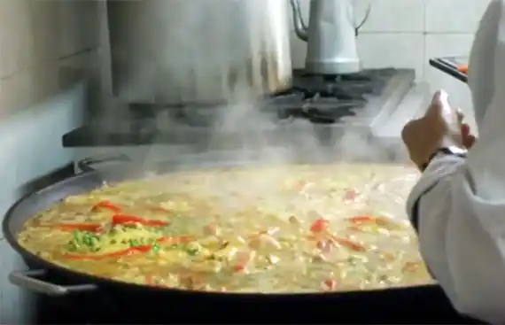 Paella solidaria a beneficio de Santa María del Carmen