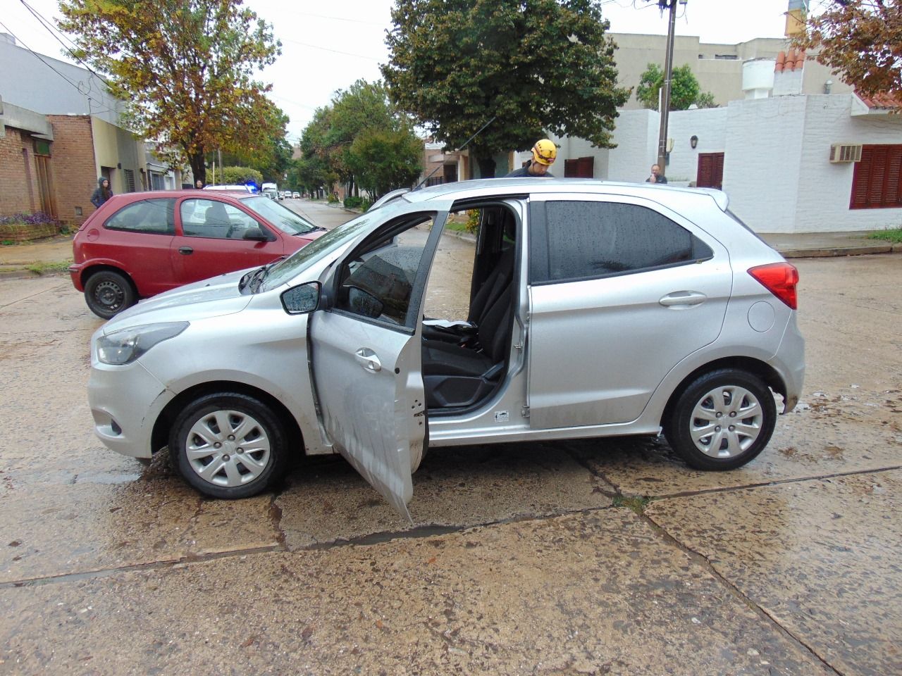 Accidente sabado 13 de abril Dorrego y Maipu - 1