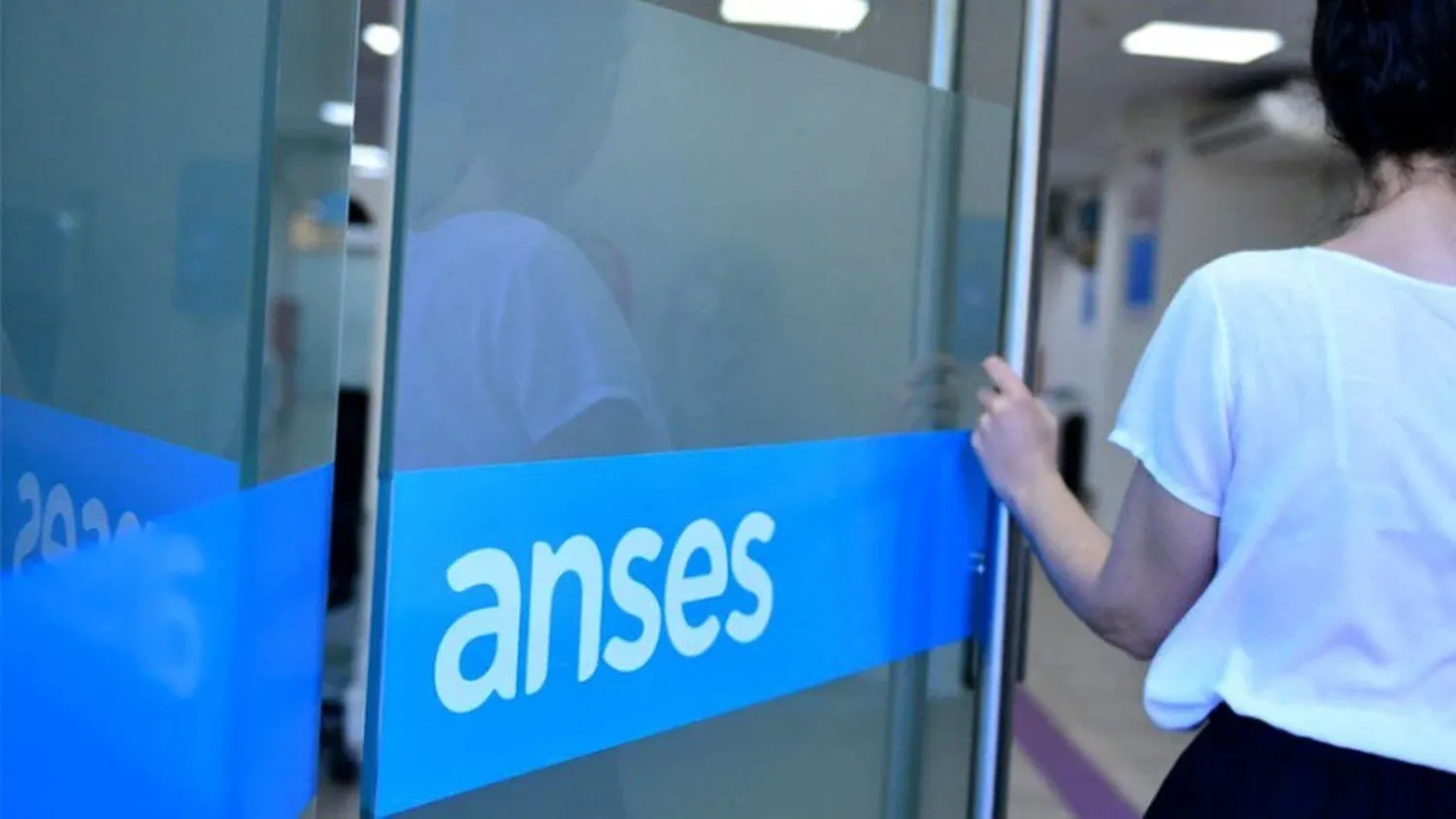 Anses ajustará los topes para el cobro del salario familiar