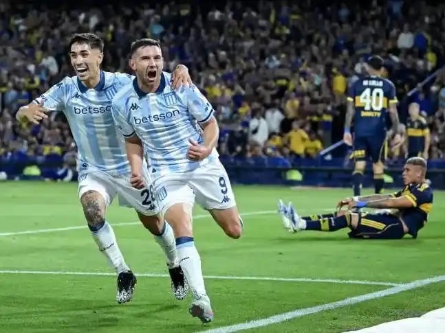 Adrián "Maravilla" Martínez rompió su sequía goleadora y marcó para Racing ante Boca. (Marcelo Endelli/Getty Images)