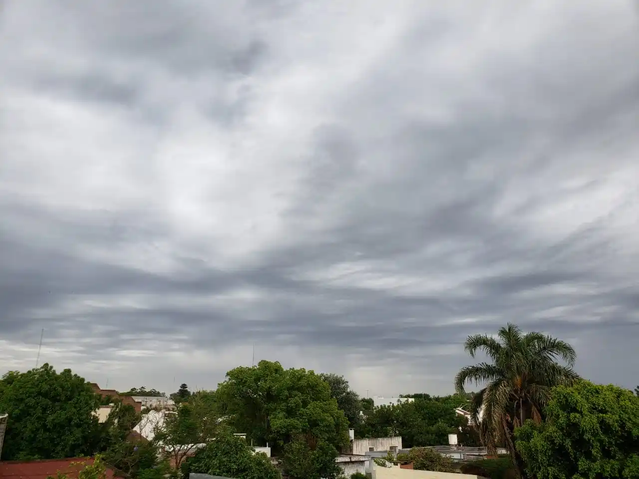 Rige alerta por tormentas fuertes para el centro y norte de Entre Ríos