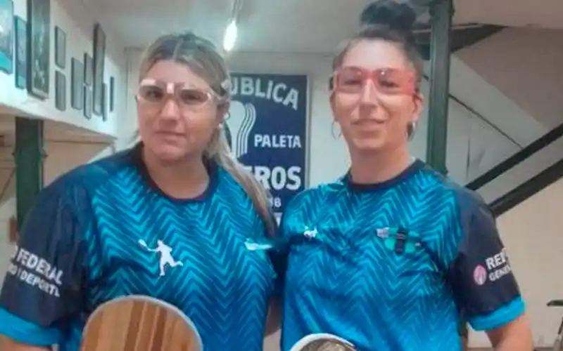 Pelota paleta: Bernal y Armendáriz, las primeras sampedrinas en disputar un metropolitano